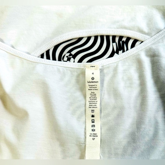 Lululemon White Cut Back Crop Tank *SeaWheeze Womens Size 4 - Picture 8 of 8